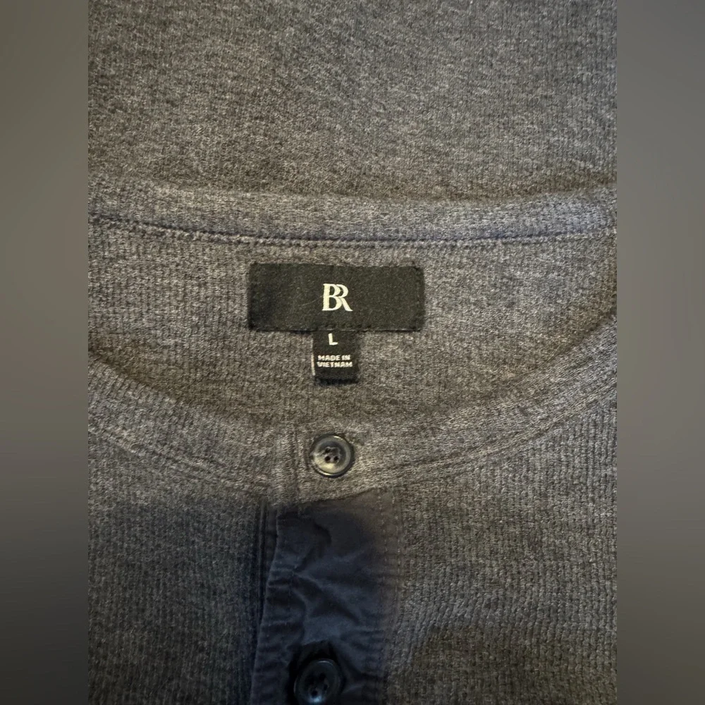 Banana Republic “blurring boundary